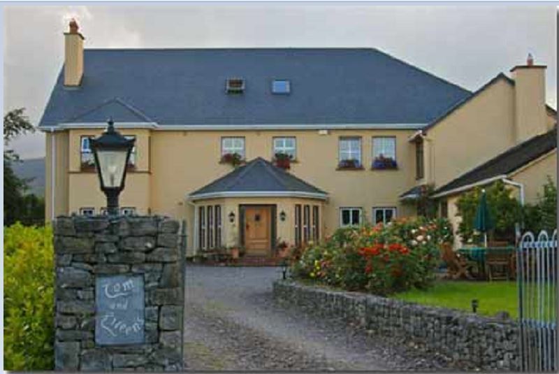 Hotel Tom & Eileen'S Farm Castlemaine Exterior foto